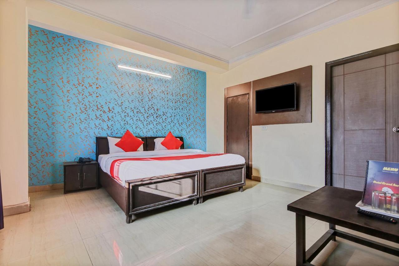 Aerocity Grand New Delhi Exterior photo