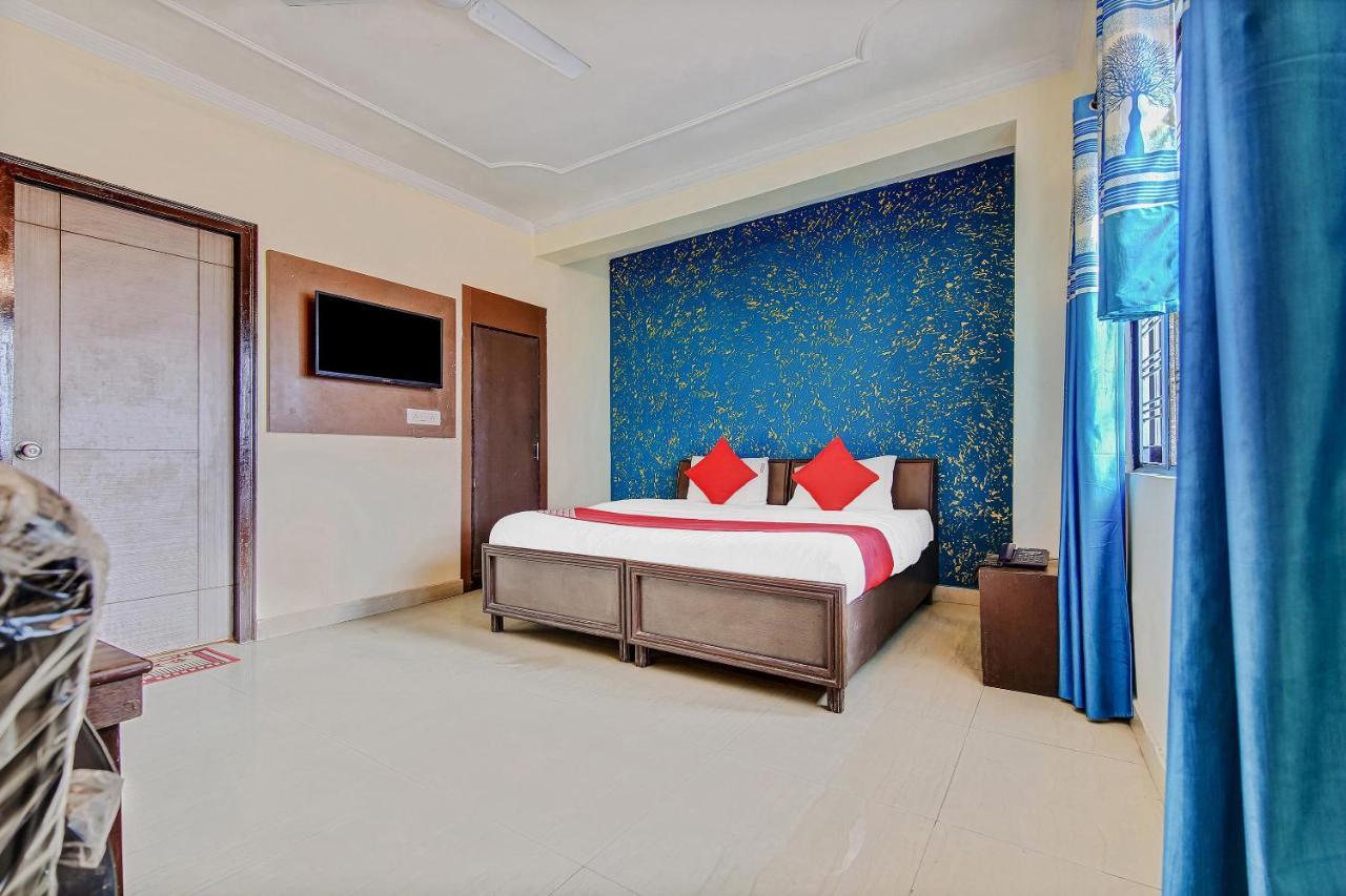 Aerocity Grand New Delhi Exterior photo