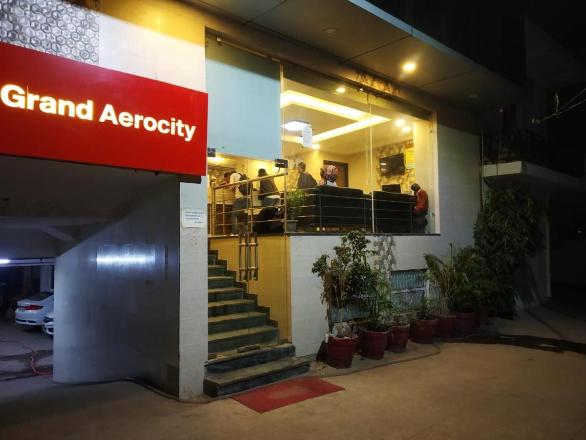 Aerocity Grand New Delhi Exterior photo