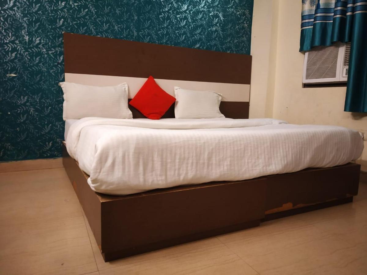 Aerocity Grand New Delhi Exterior photo